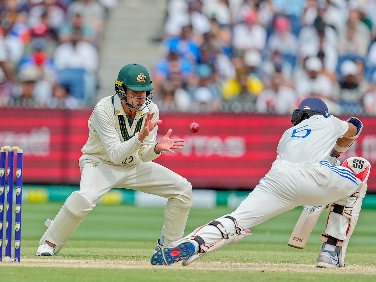 ourth_20cricket_20test_20between_20Australia_20and_20India_20at_20the_20Melbourne_20Cricket_20Ground__20_2810_29.jpg 10