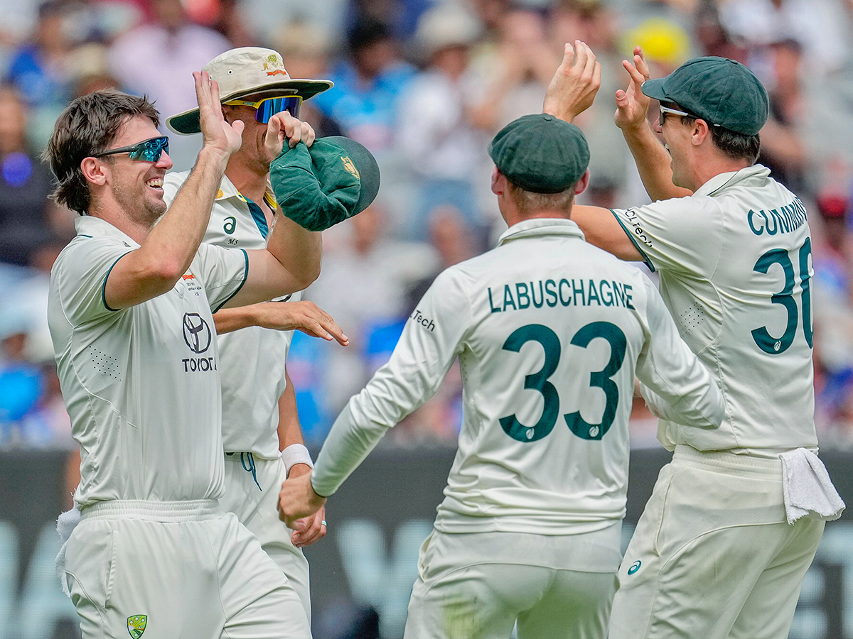 ourth_20cricket_20test_20between_20Australia_20and_20India_20at_20the_20Melbourne_20Cricket_20Ground__20_286_29.jpg 6