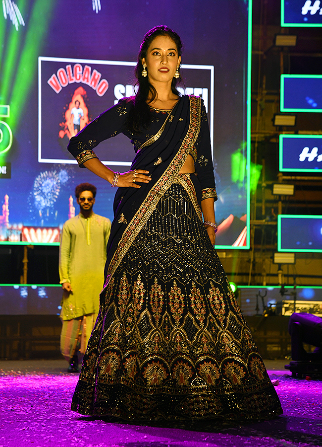 Fashion_20Show_20At_20Jubilee_20Hills_20Club_20Photos_20Goes_20Viral__20_2815_29.jpg 15