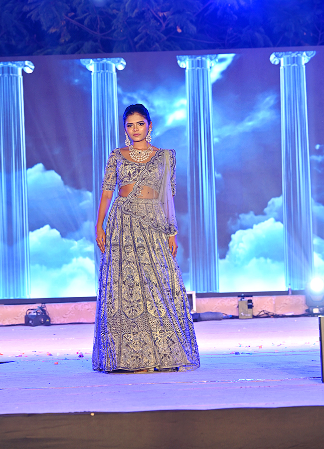 Fashion_20Show_20At_20Jubilee_20Hills_20Club_20Photos_20Goes_20Viral__20_2820_29.jpg 20