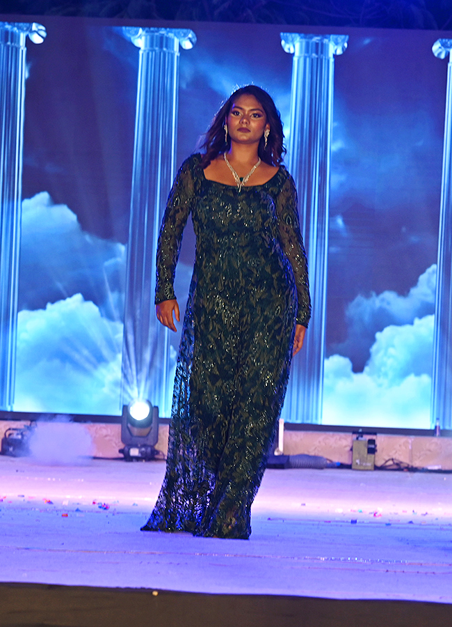 Fashion_20Show_20At_20Jubilee_20Hills_20Club_20Photos_20Goes_20Viral__20_2822_29.jpg 22