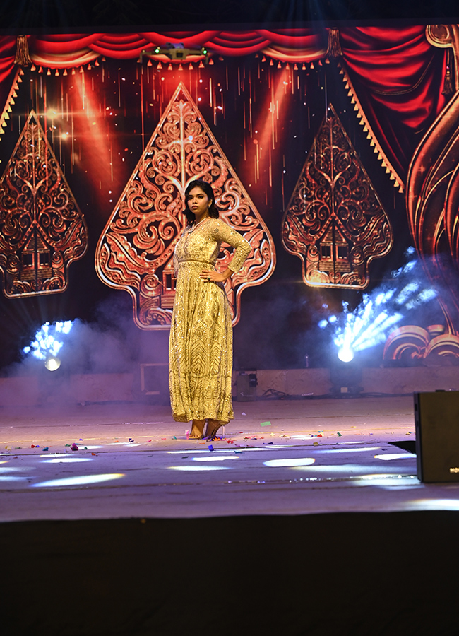 Fashion_20Show_20At_20Jubilee_20Hills_20Club_20Photos_20Goes_20Viral__20_2828_29.jpg 28