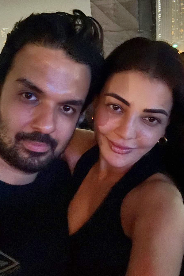 Kajal_20Aggarwal_20Celebrates_20New_20Year_20With_20Her_20Husband_20Photos_20_2814_29.jpg 15