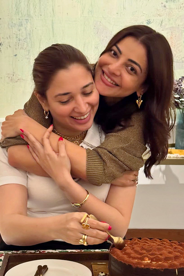 Kajal_20Aggarwal_20Celebrates_20New_20Year_20With_20Her_20Husband_20Photos_20_2815_29.jpg 16