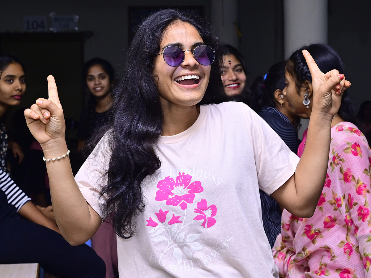 new_20year_20celebrations_20in_20telugu_20states_15.jpg 15
