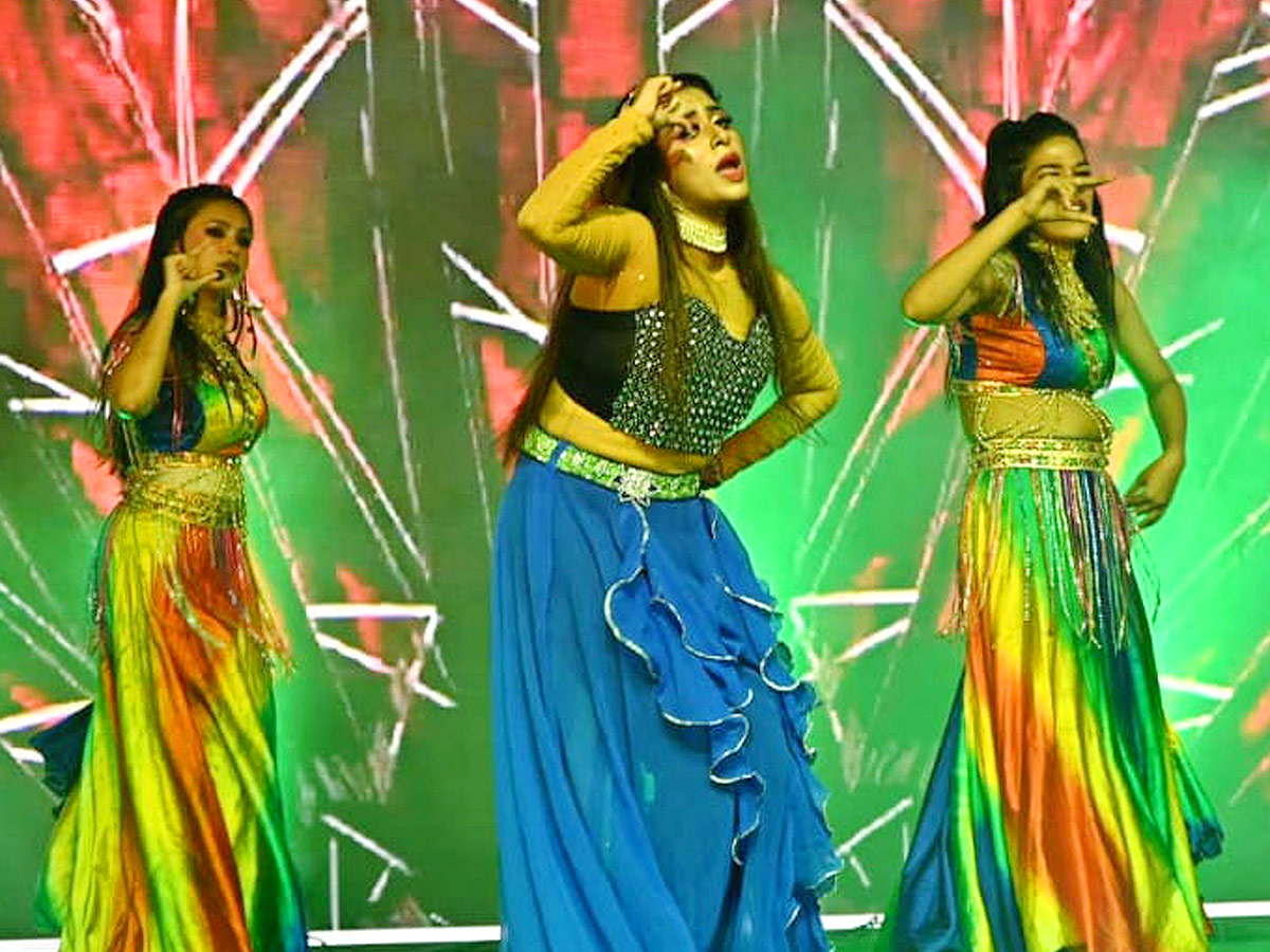 new_20year_20celebrations_20in_20telugu_20states_19.jpg 18
