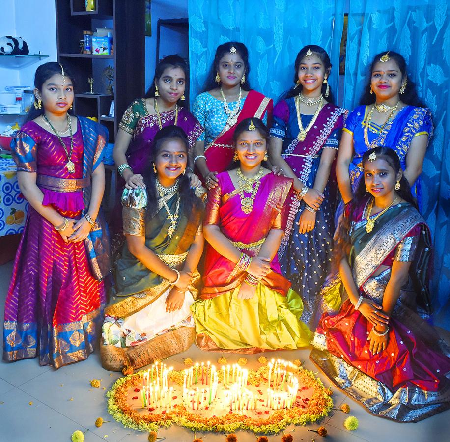 new_20year_20celebrations_20in_20telugu_20states_26.jpg 24
