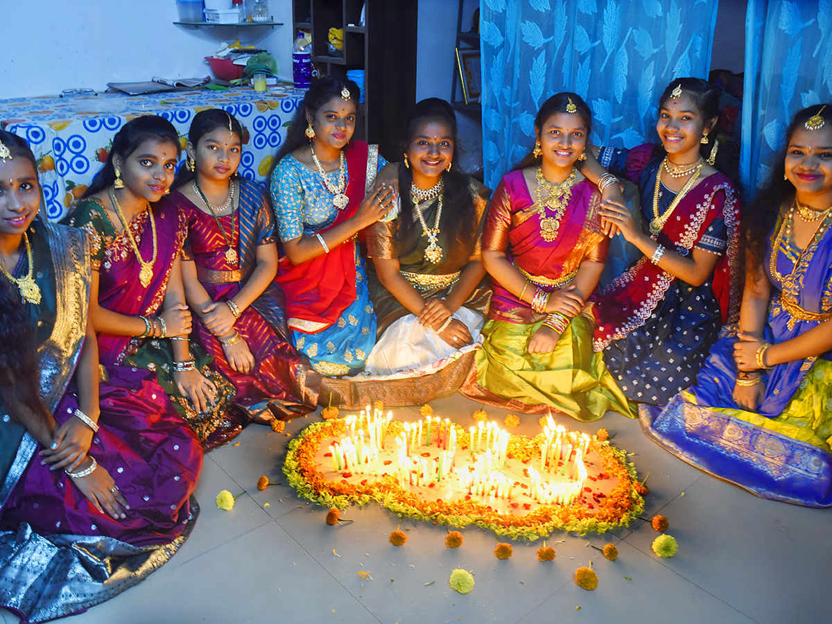 new_20year_20celebrations_20in_20telugu_20states_6.jpg 6