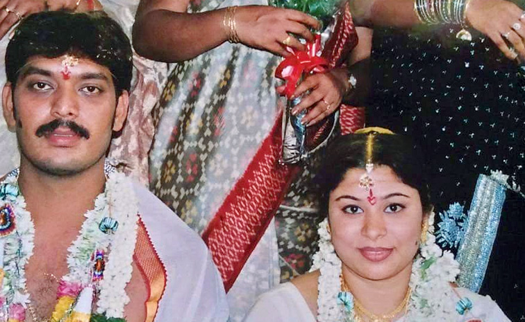 Intresting_20Facts_20About_20Serial_20Actress_20Meghana_20Indraneel_20Photos_20_2827_29.jpg 13