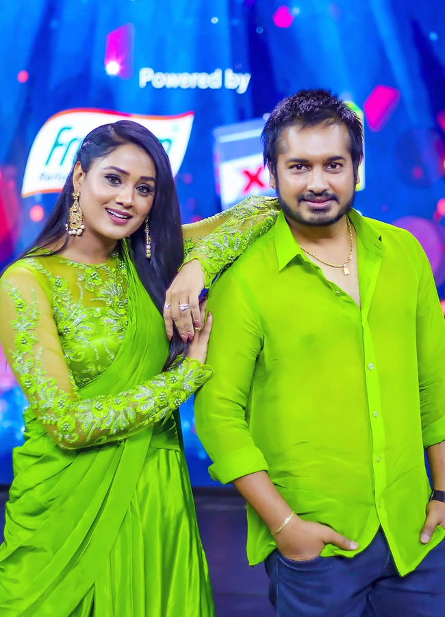Keerthibhat15.jpg 16