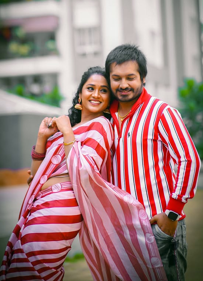 Keerthibhat7.jpg 8
