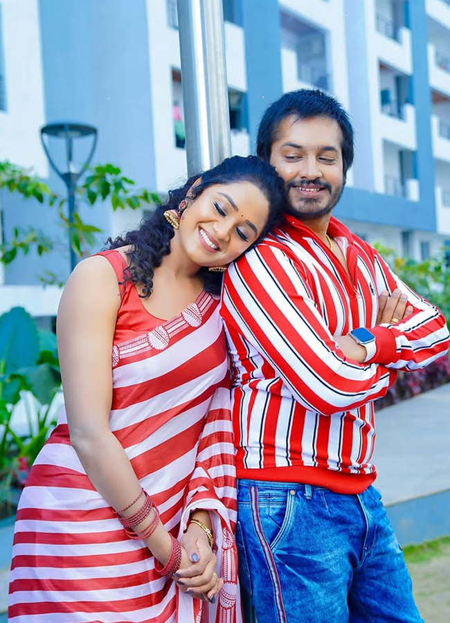 Keerthibhat8.jpg 9