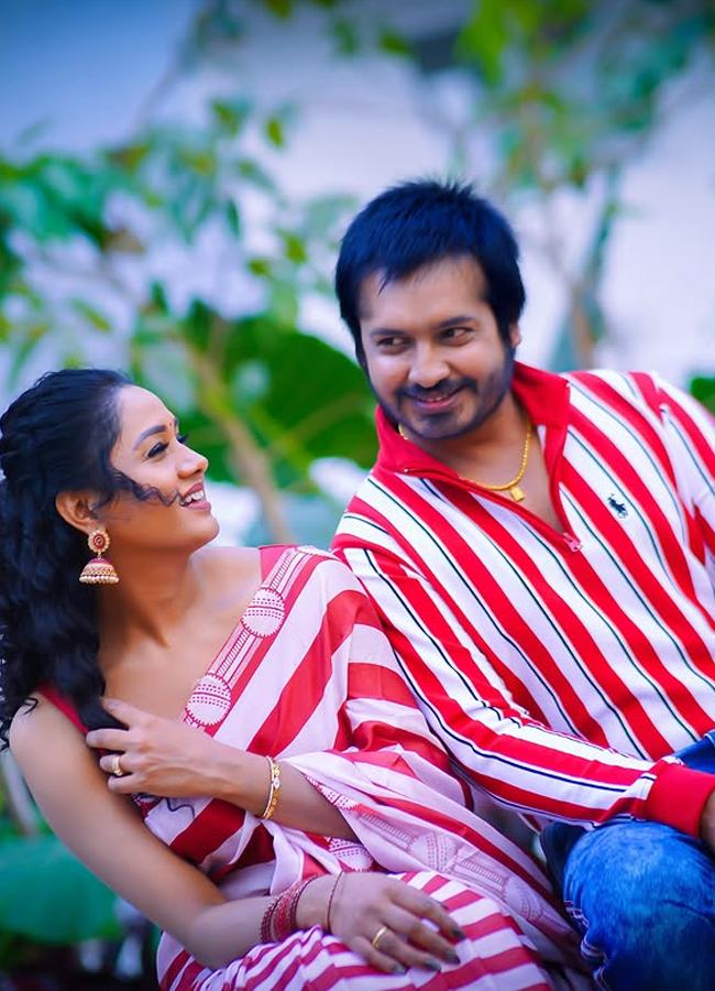 Keerthibhat9.jpg 10