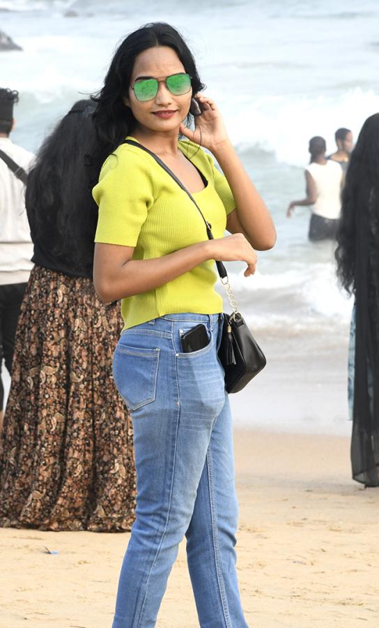 New_20year_202025_20Celebrations_20at_20Visakhapatnam_20Beach_13.jpg 11
