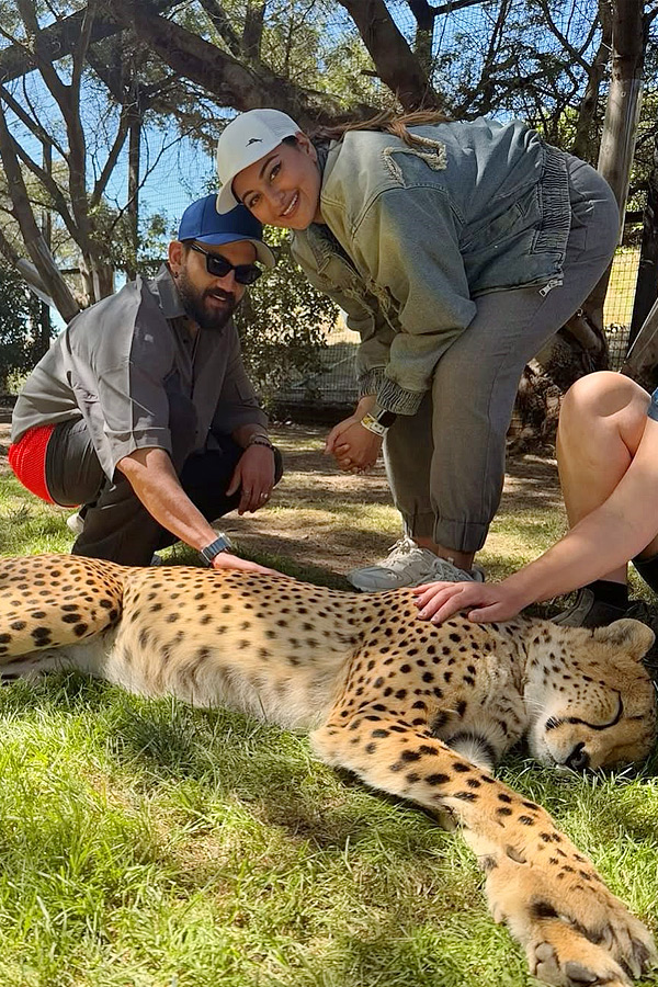 Sonakshi_20Sinha_20Shares_20Wildlife_20Encounters_20Moments_20From_20Her_20Australian_20Getaway_20Photos_20Goes_20Viral_20_283_29.jpg 3