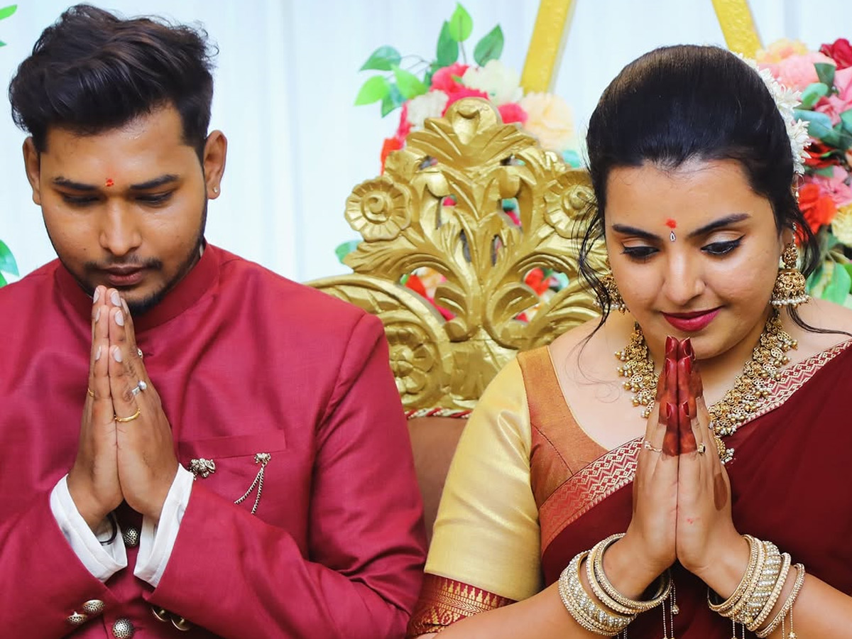 Arundhati_20Movie_20Child_20Artist_20Divya_20Nagesh_20Engagement_20Photos_20Viral_20_282_29.jpg 2