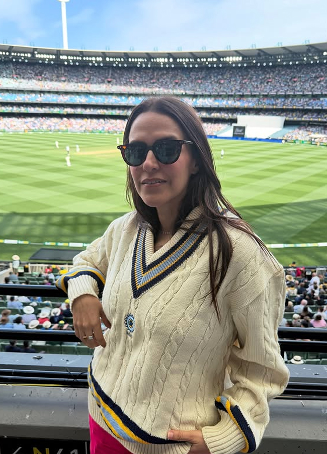 Neha_20Dupia4.jpg 5