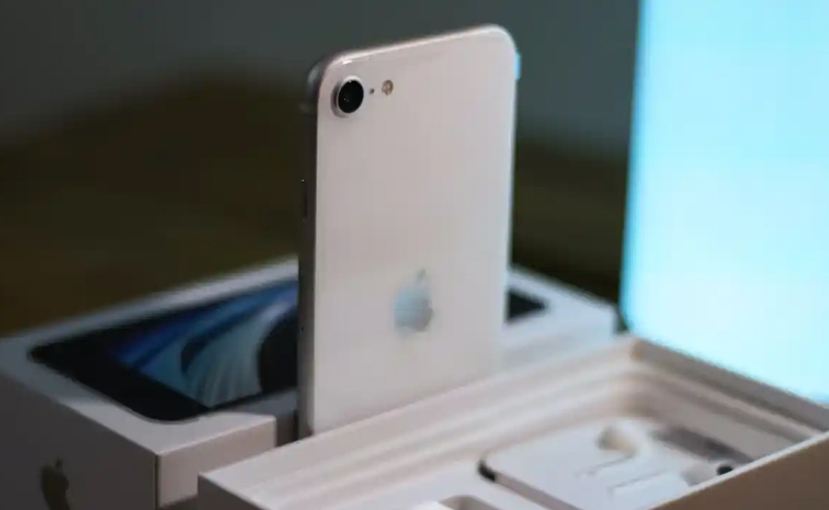 iphone.jpg