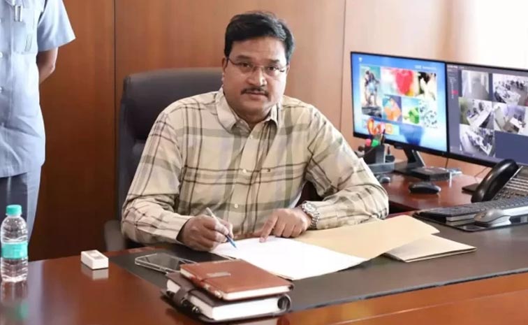 Hydra-Commissioner-Ranganat.jpg