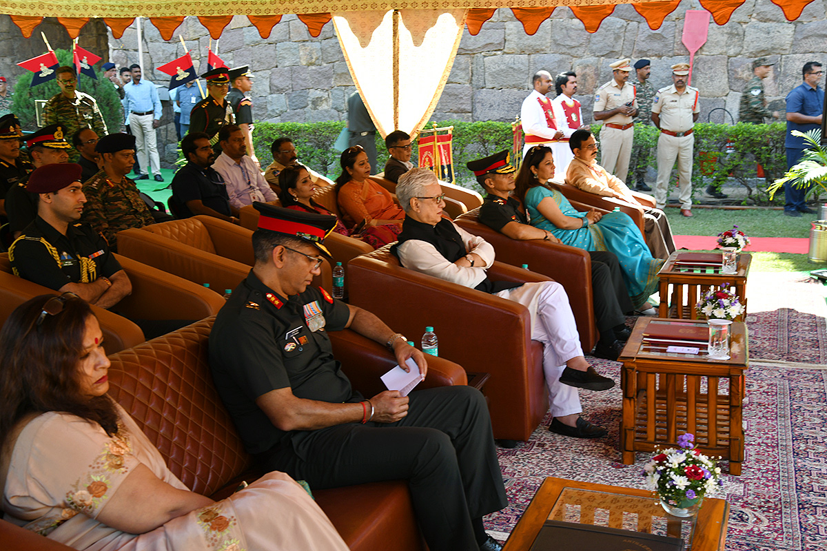 Indian_20Army_20Know_20Your_20Army_20Mela_20at_20Golconda_20Fort_20Photos__20_2823_29.jpg 23