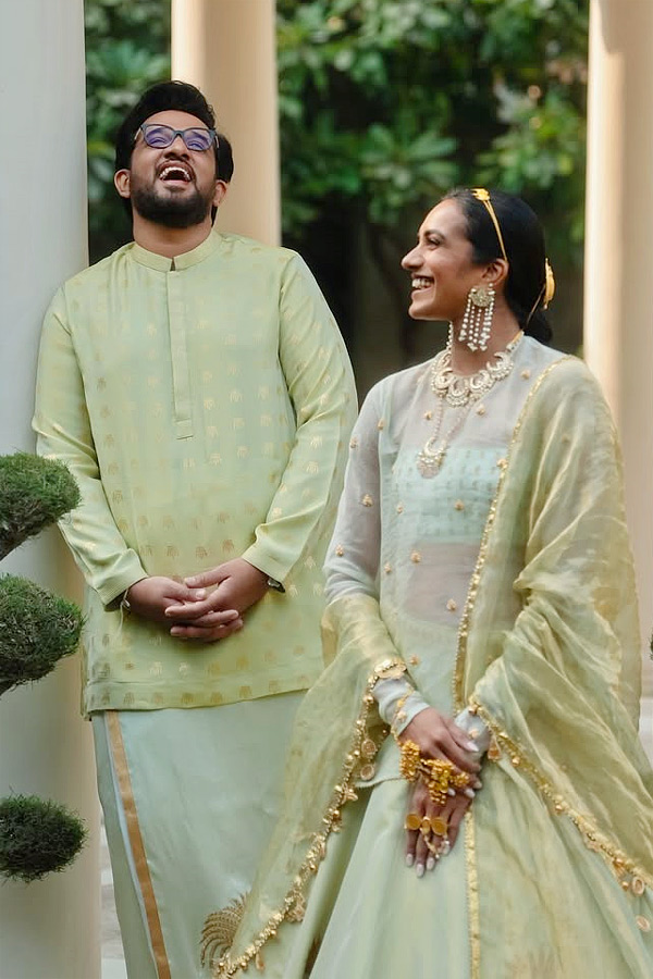 pv_20sindhu_20shares_20Beautifual_20wedding_20pictures_20In_20Traditional_20Look_20Photos_20_284_29.jpg 5