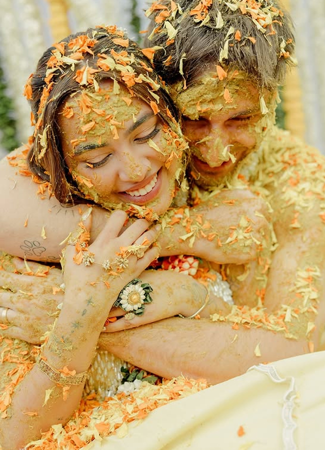 Anurag_20kapoor_20daughter_20haldi_20ceremenoy7.jpg 8