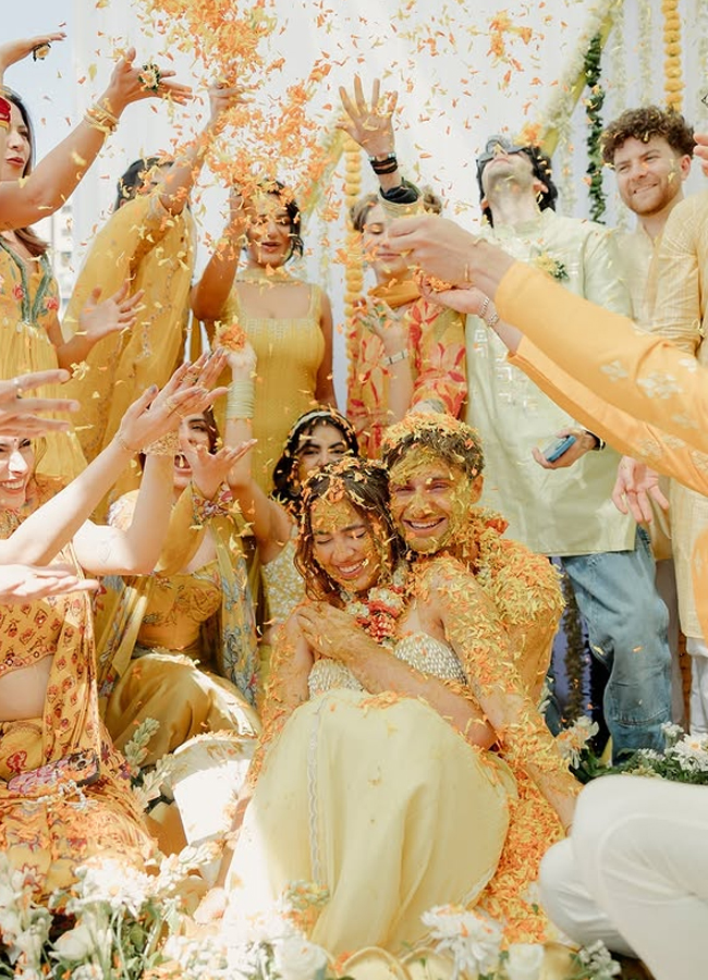 Anurag_20kapoor_20daughter_20haldi_20ceremenoy8.jpg 9