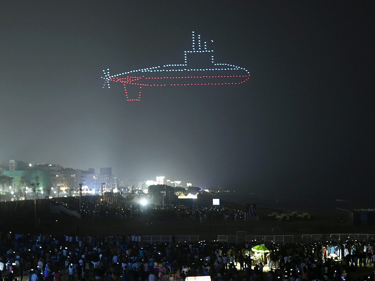 Navy_20Day_20celebrated_20in_20Visakhapatnam_20Photos_20_282_29.jpg 3