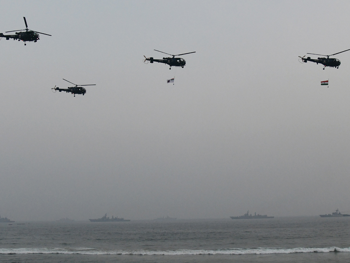 Navy_20Day_20celebrated_20in_20Visakhapatnam_20Photos_20_2831_29.jpg 37