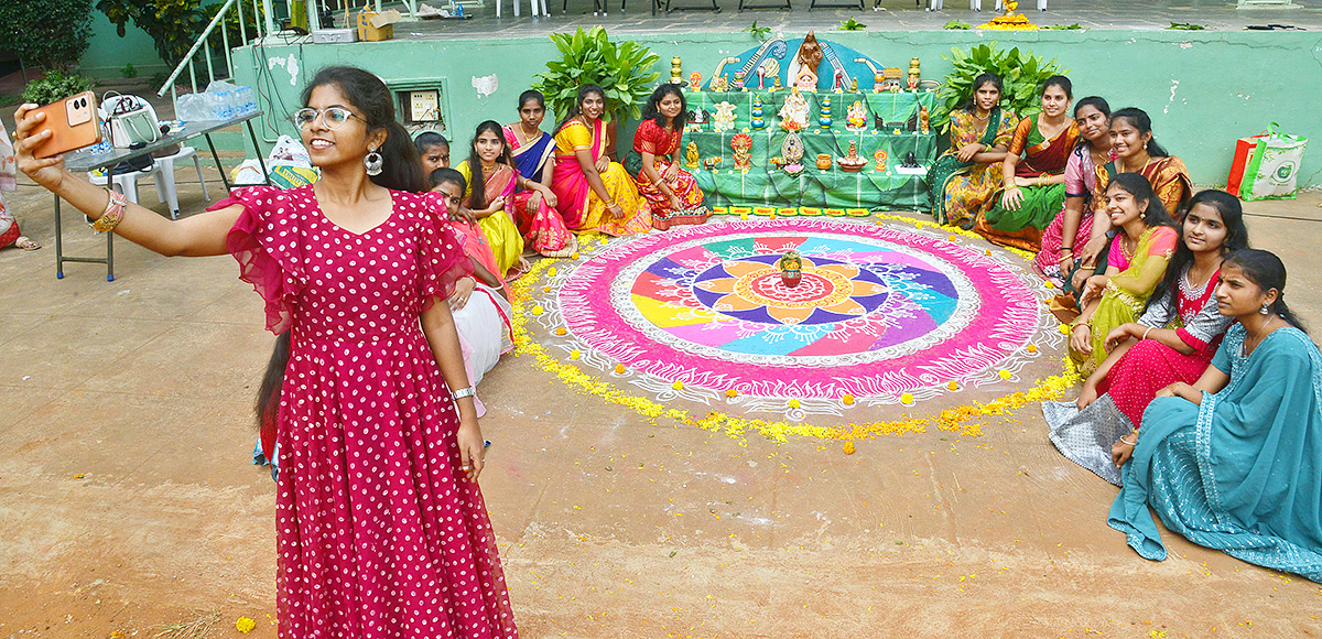 Sankranti_202025_20Celebrations_20in_20Vijayawada_20Photos_29.jpg 27