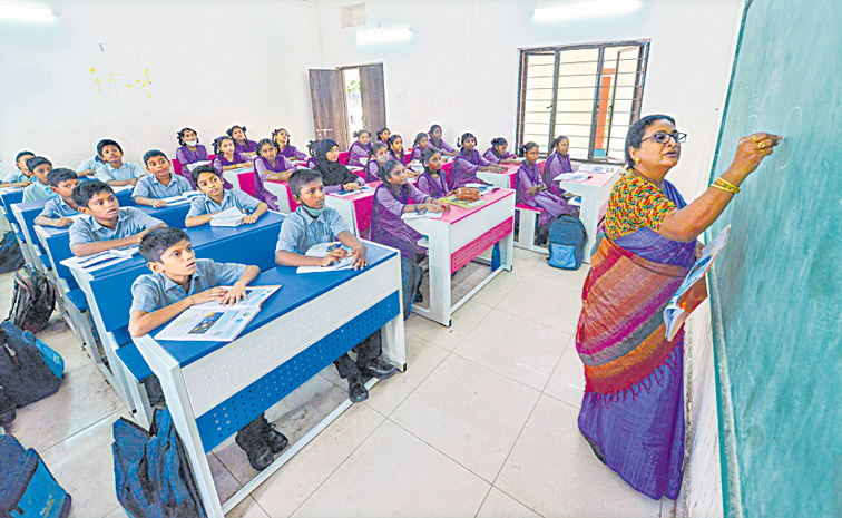 TEACHER-1.jpg