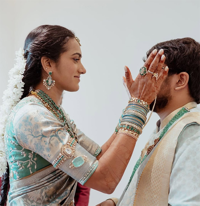 pv_20sindhu_20marriage_20photos_20goes_20viral__20_283_29.jpg 3