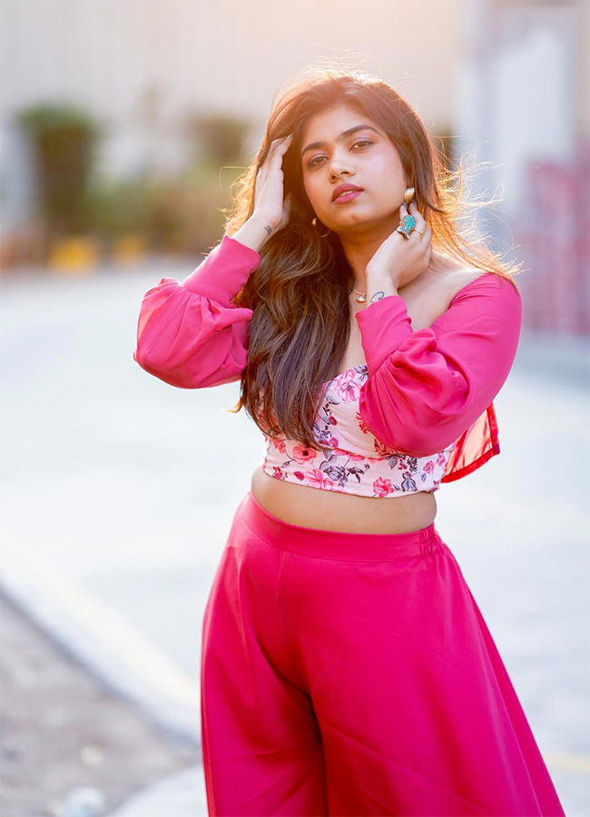 Jabardasth_20Rithu_20Chowdary_20Husband_20Photos_20Goes_20Viral__20_288_29.jpg 8