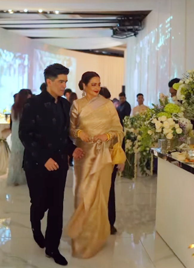 Manish_20Malhotra15.jpg 16