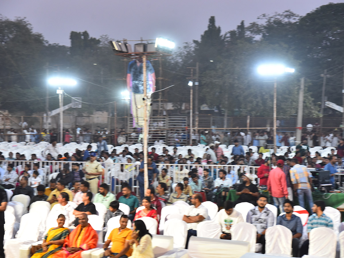 Sankranthiki_20Vasthunam_20Movie_20Grand_20Trailer_20Launch_20At_20Nizamabad_20Photos__20_2856_29.jpg 56