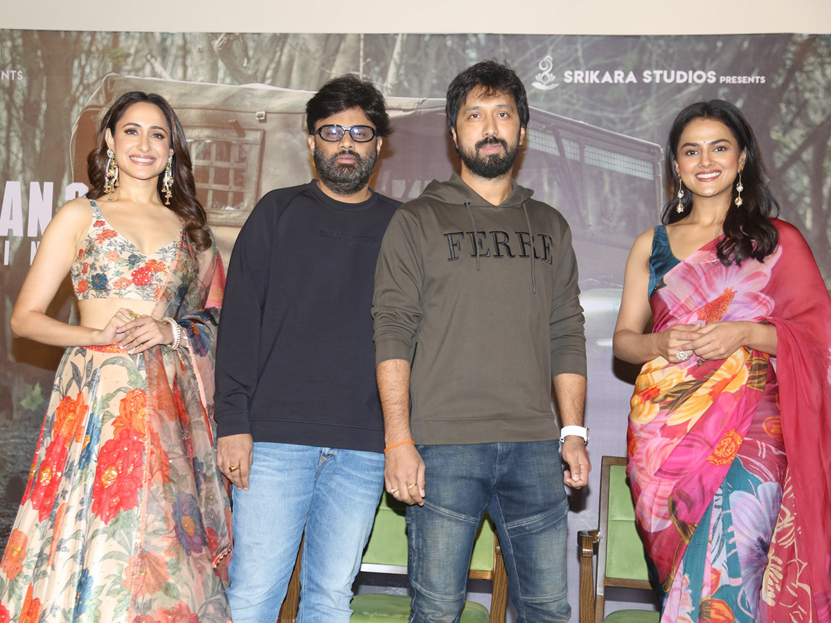 Daaku_20Maharaaj_20Movie_20Press_20Meet_20Photos_1.jpg 1