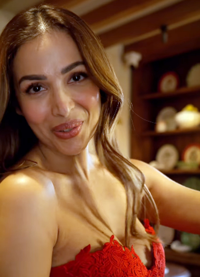 Malaika_20arora_20new_20hotel1.jpg 3