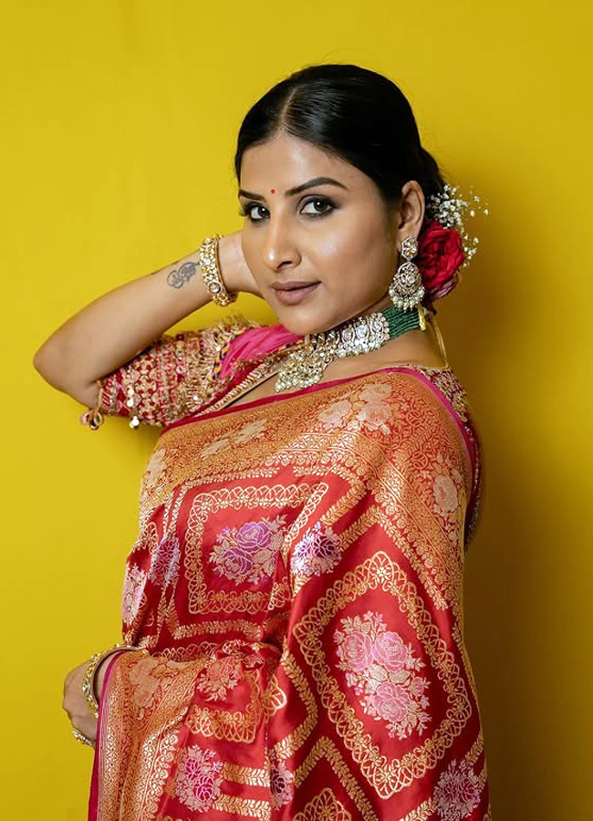 Mangli_20saree3.jpg 4