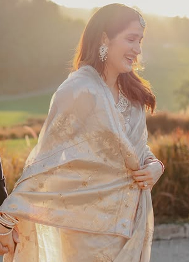Sagarika_20gatte4.jpg 5