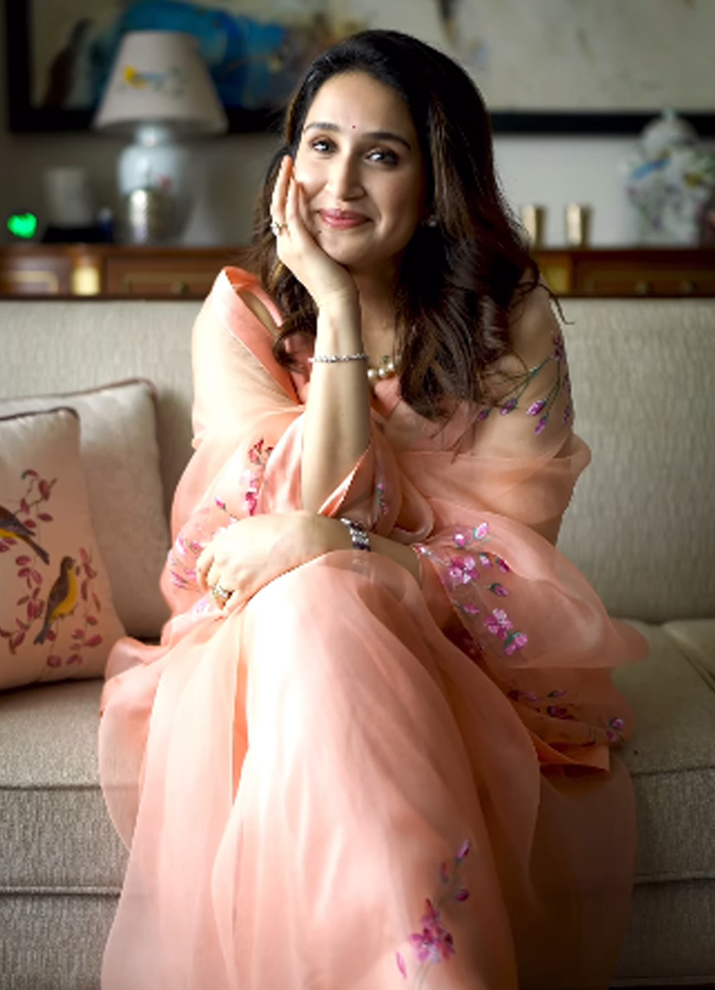 Sagarika_20gatte5.jpg 6
