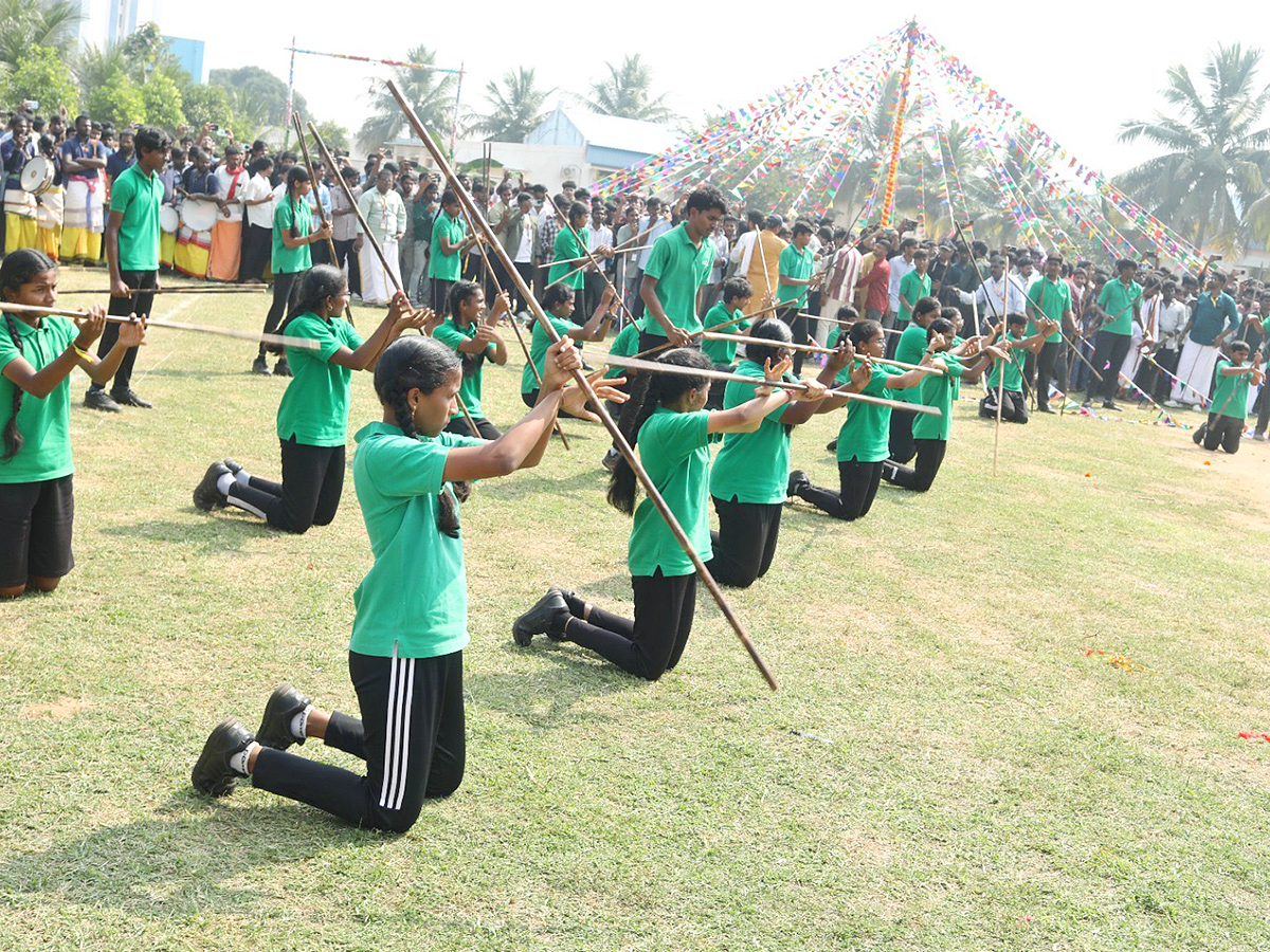 Mohan_20Babu_20Participated_20In_20Sankranthi_20Celebrations_20Sri_20Vidyanikethan_4.jpg 4
