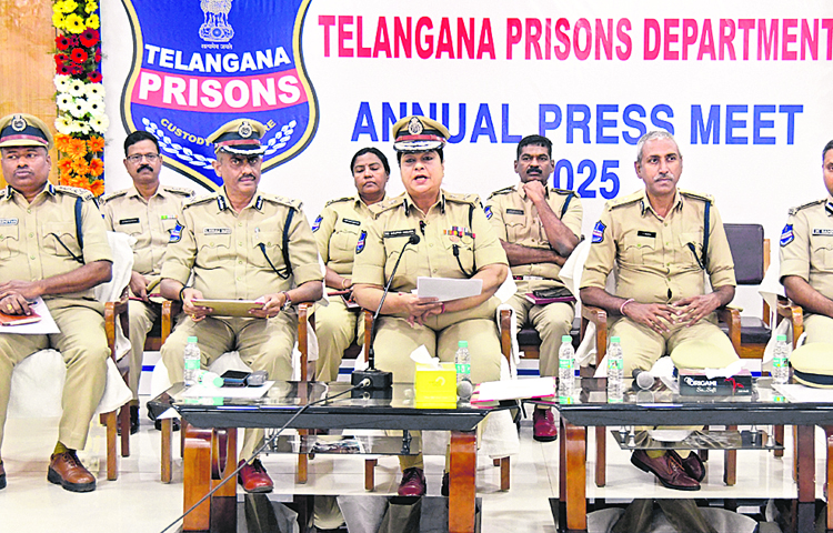 jails.jpg