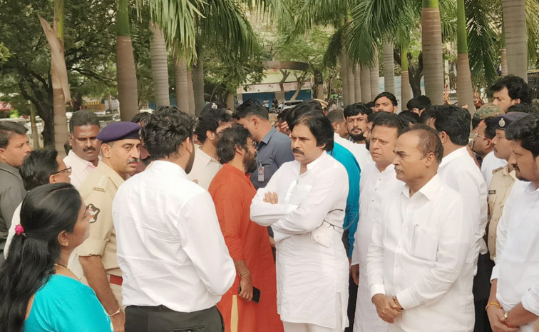 pawankalyan4.jpg