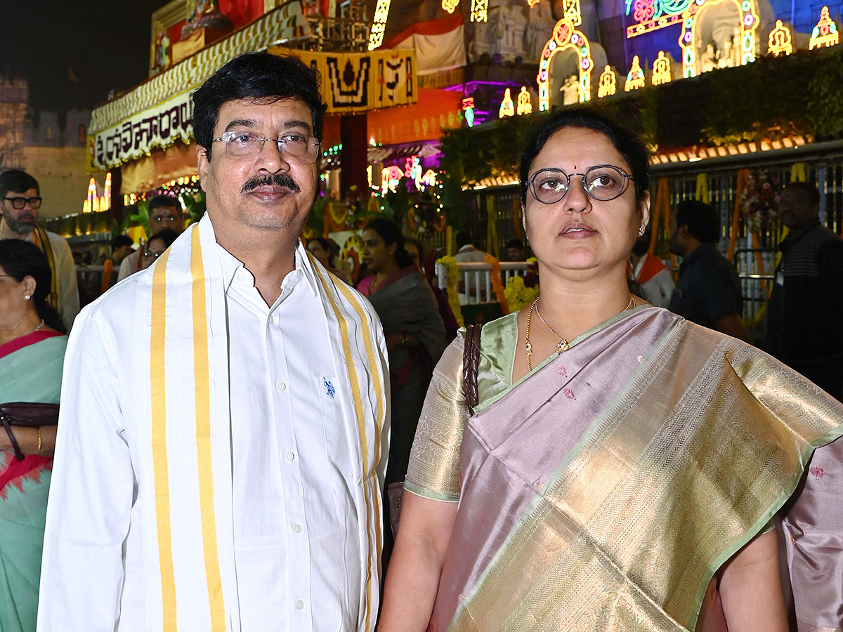 vaikunta_20ekadasi_20celebrations_20at_20tirumala_22.jpg 21