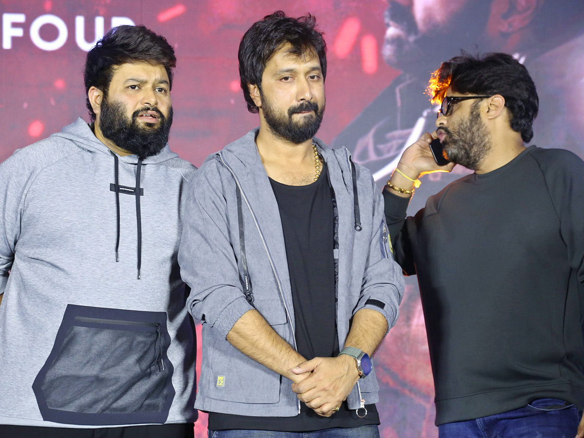 Hero_20Nandamuri_20Balakrishna_20Daaku_20Maharaaj_20Pre-release_20Event_20Photos_20_289_29.jpg 10