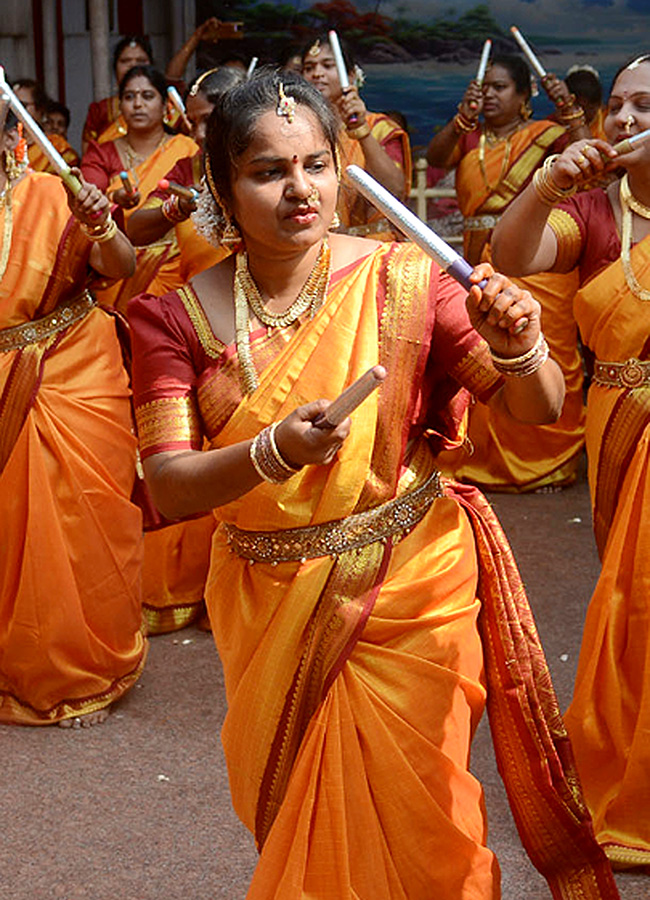 sankranti_20festival_202025_20celebrations_20in_20visakhapatnam__20_2816_29.jpg 16