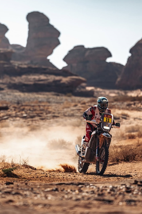 2025_20Desert_20motorcycles_20Racers_20Photos_20_281_29.jpg 2