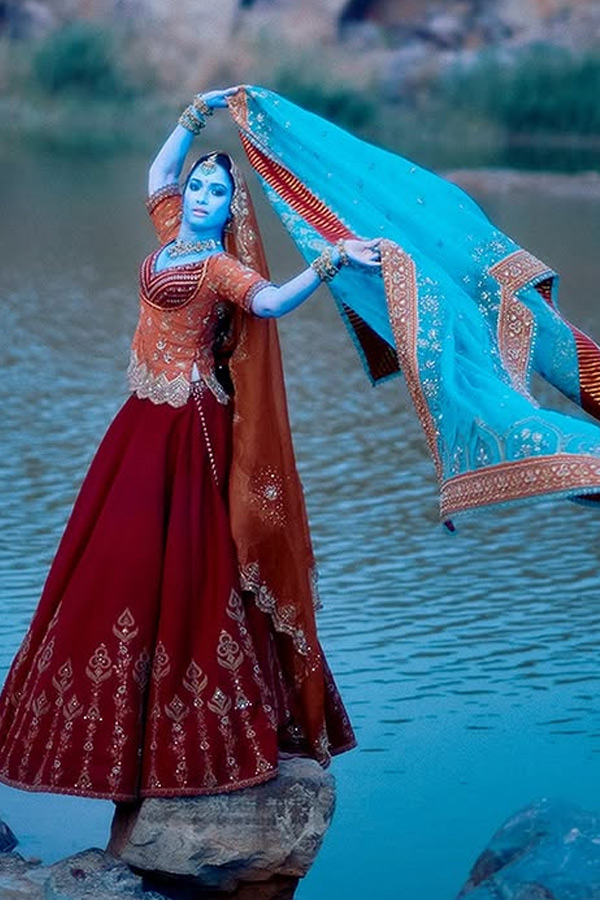 Tamannaah_20Bhatia_20Looked_20Beautiful_20Beyond_20Imagination_20In_20Regal_20Red_20Photos_20_286_29.jpg 7