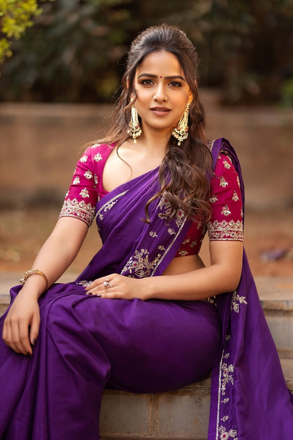 Tollywood_20Heroines_20Post_20Wishes_20on_20social_20Media_20Photos_20_2817_29.jpg 6