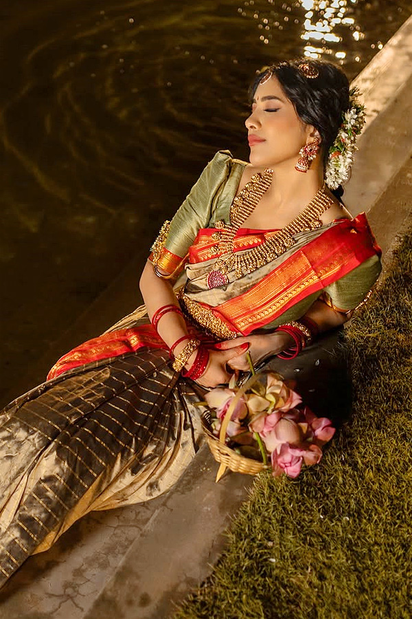Tollywood_20Heroines_20Post_20Wishes_20on_20social_20Media_20Photos_20_289_29.jpg 12
